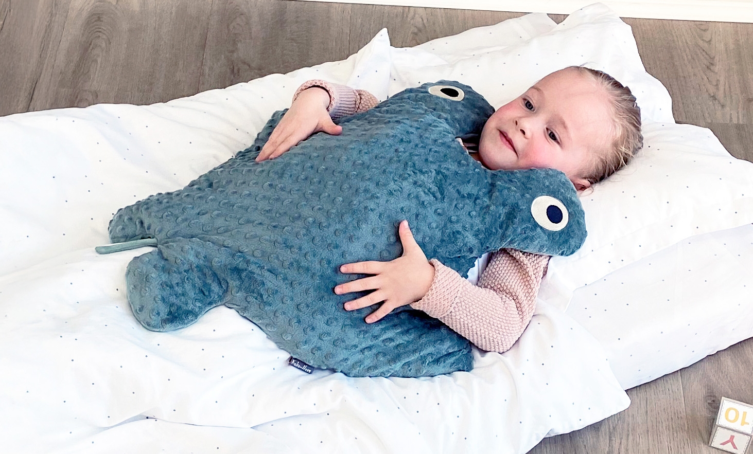 Sansemotorisk-vægttæppe-–-Manta-fra-Oliz--Koko-Nora